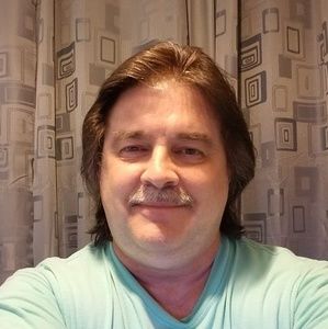 Meet your Posher, Derrick